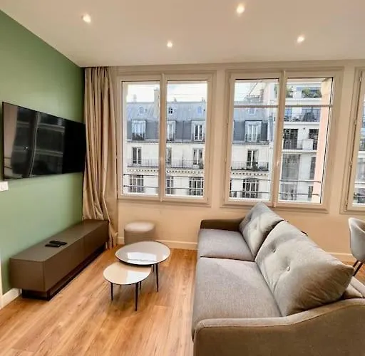 شقة Very Bright Newly Renovated With Ac