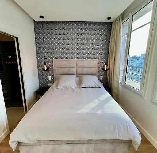 Apartment Very Bright Newly Renovated With Ac